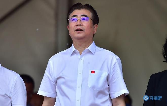 粗暴挺进高h警察壮军人小说